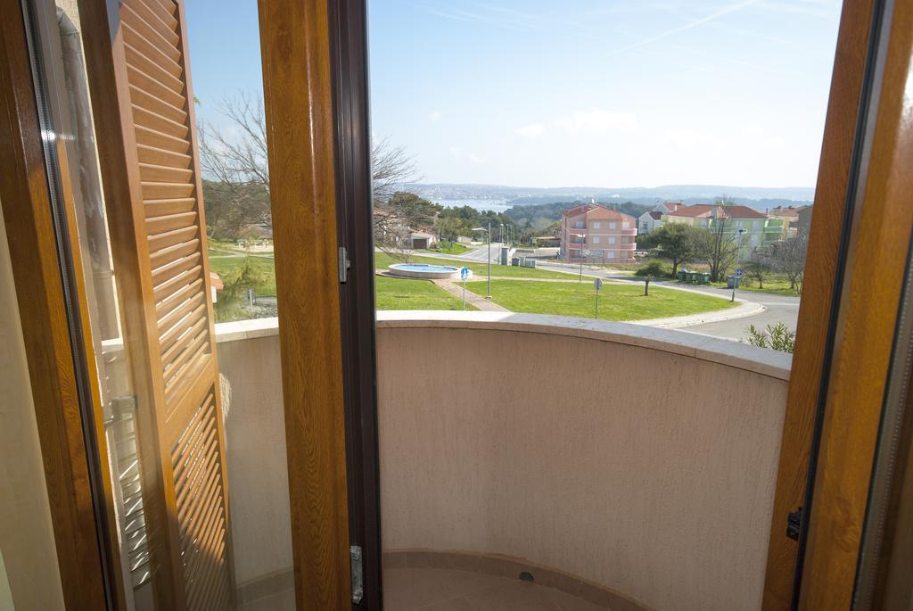 Guesthouse Villa Lena Premantura Room photo